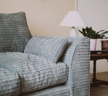 Hoe onderhoud je je gestoffeerde meubel zo lang mogelijk mooi